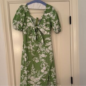 Chelsea28 Green and White Floral Midi Dress